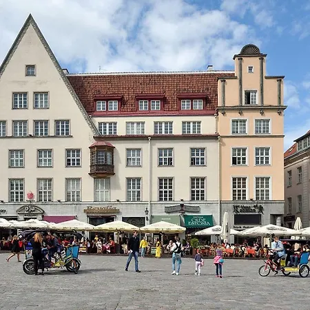 Old Town Square Apartment