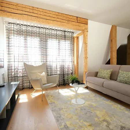 Old Town Square Appartement
